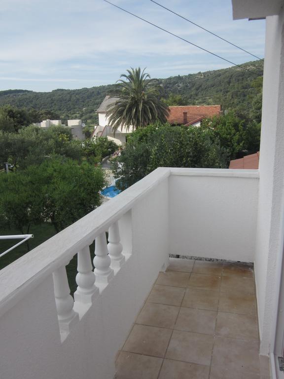 Apartments Dumencic Rab Mundanije Exterior photo